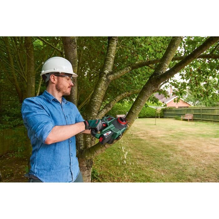 Bosch Universalchain 18 wireless chainsaw 18 - Length of the guide 200 mm - 18 V - Without battery