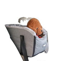 Scaun auto pentru câini, portabil și perfect pentru animalele de companie mici.