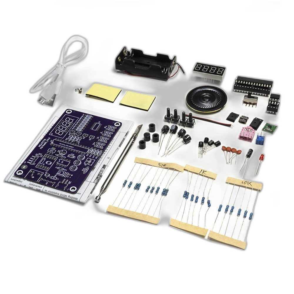 Kit de asamblare pentru radio FM, integrare microcontroller, practică de sudură DIY.
